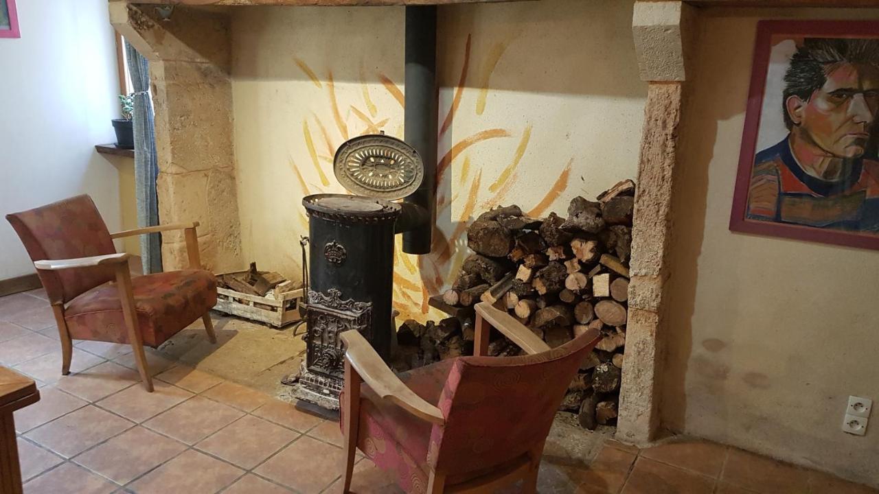 Maison Isolee Dans Les Vignes Et Les Bois Valady Екстериор снимка