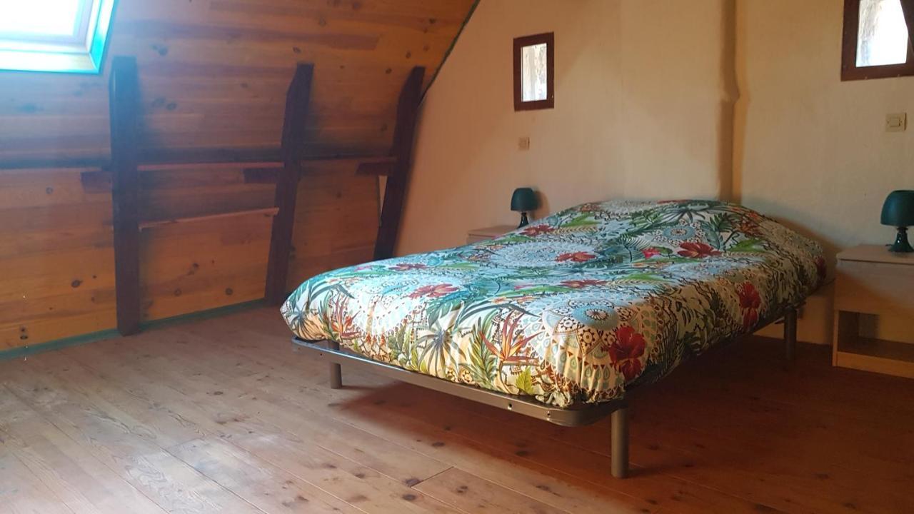 Maison Isolee Dans Les Vignes Et Les Bois Valady Екстериор снимка